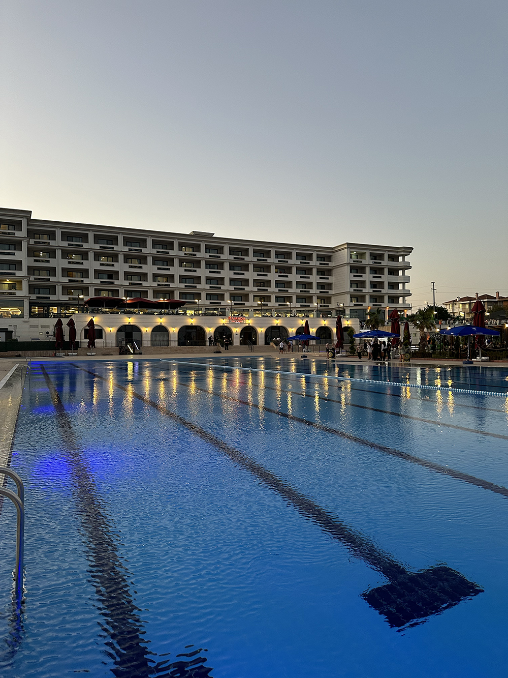 ramada-silivri-aksam